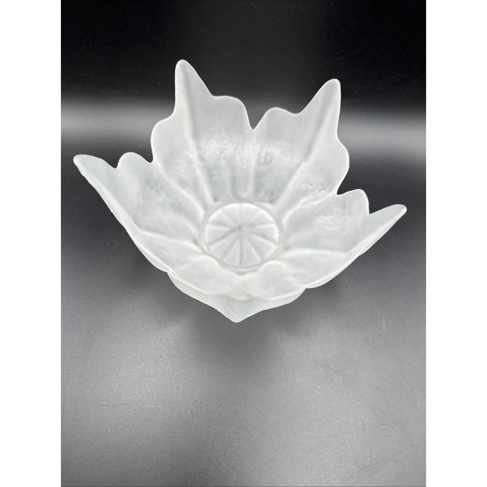 Viking‎ Epic Lotus Blossom Bowl White Frost Vintage Glass MCM Mid Century Modern